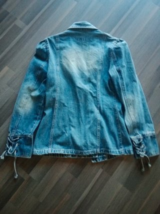 Chaqueta vaquera entallada