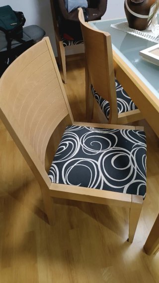 Set mueble grande, mesa y sillas de salon.