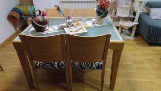 Set mueble grande, mesa y sillas de salon.