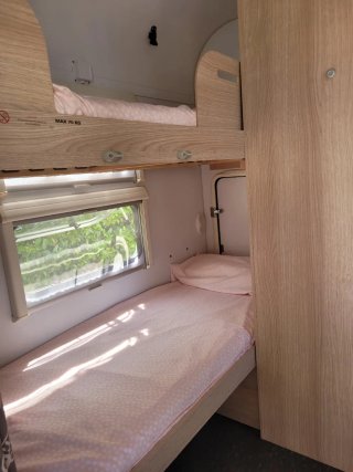 Caravana Adria Aviva 360 DK