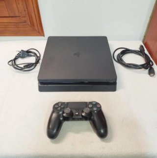Consola PS4  Slim Sony Negra + Mando .con garantía