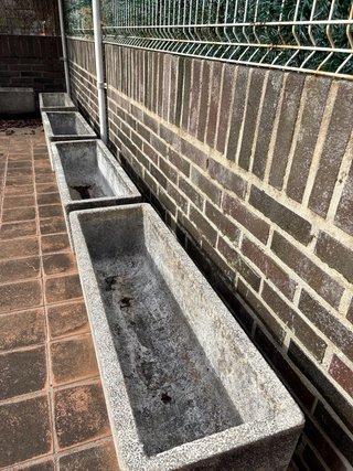 Jardineras hormigón macizo - LAREDO 13 und. URGE
