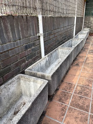 Jardineras hormigón macizo - LAREDO 13 und. URGE
