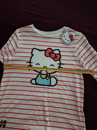 Camiseta Hello Kitty. Manga 3/4.    Talla S