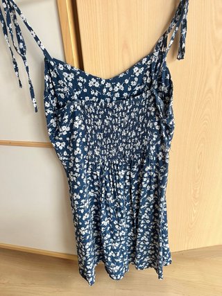Vestido floral azul y blanco Talla M