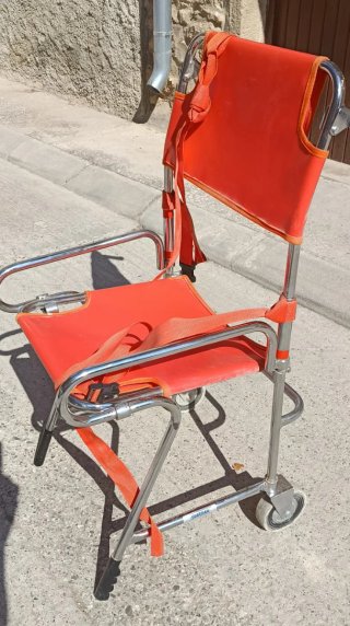 Silla escaleras naranja Plegable