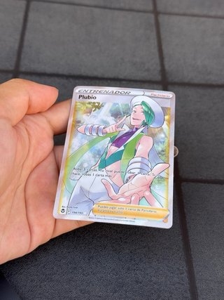 Carta Pokémon Plubio Entrenador Partidario 194/195