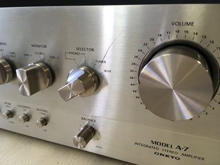 Amplificador Onkyo A-7