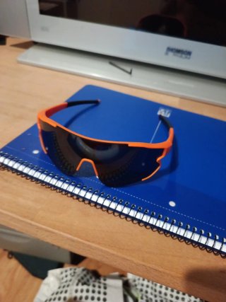 Gafas de montaña naranjas