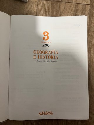 Libros geografía e historia Trimestres 1,2 y 3