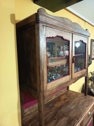 Alacena antigua restaurada madera y cristal