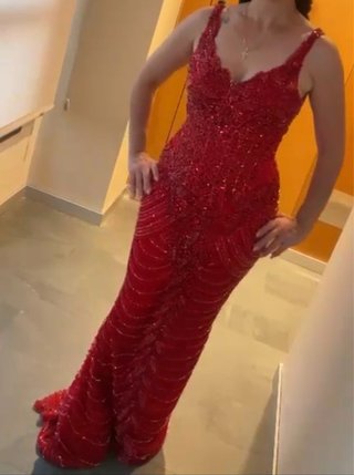 Vestido rojo pedrería