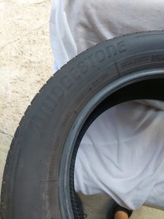 Neumático Bridgestone Turanza T005 215 60 17 96H