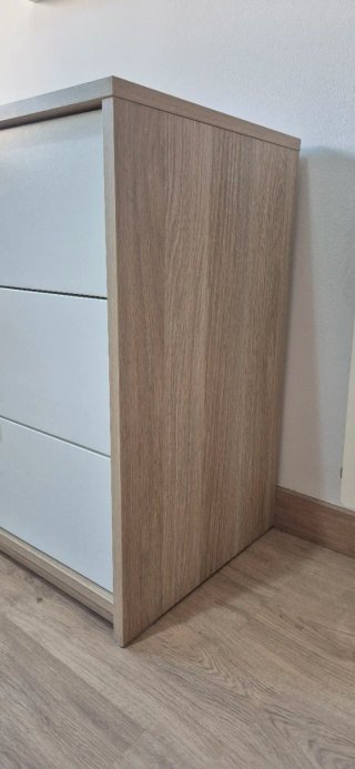 Cómoda de 3 cajones 70x68x40