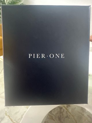 Reloj de pulsera plateado y negro