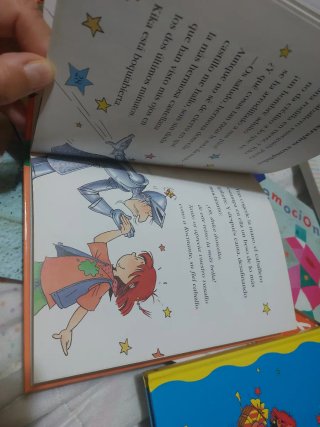 Varios títulos Kika Superbruja y Dani