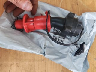 Sistema de llenado bidón combustible