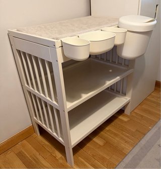 Cambiador Bebé IKEA con Accesorios