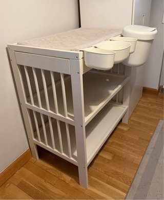 Cambiador Bebé IKEA con Accesorios