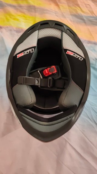 Combo Casco Moto LS2 Gris + Casco Negro Schubert !