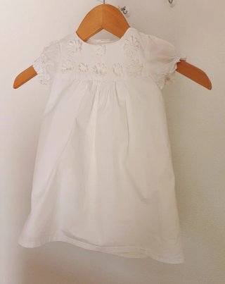 Vestido blanco niña flores
