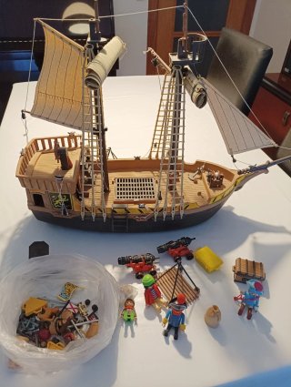 Barco Pirata Famobil Clicks