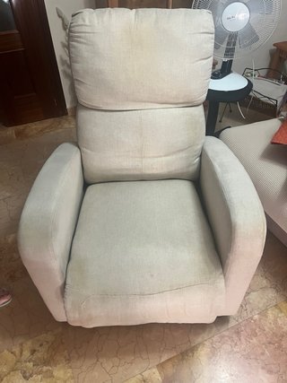Sillón reclinable tela beis