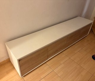 Mueble TV blanco y madera