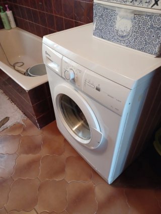 Sólo lavadora com nueva marca blay