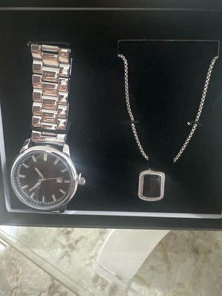 Reloj y Collar Set