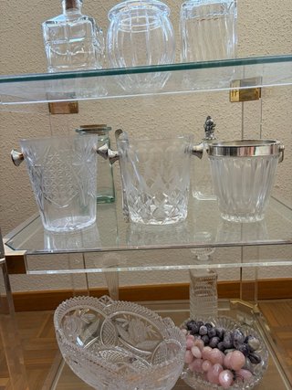 Mueble Bar Cristal con Ruedas y cristaleria
