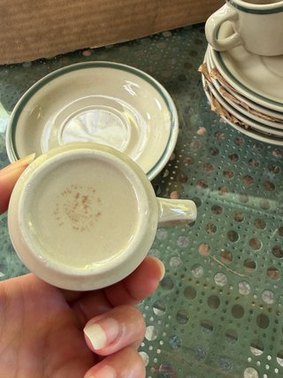 Juego Tazas Café Beige y Verde