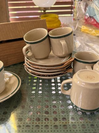 Juego Tazas Café Beige y Verde