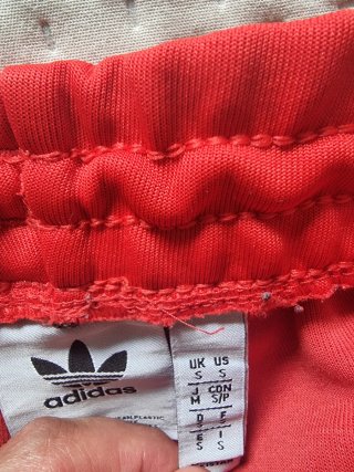 Pantalón chándal Adidas rojo