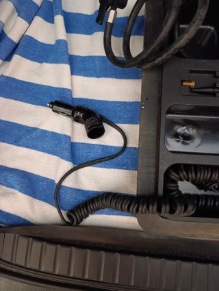 Compresor Aire Coche 12 V Estuche Negro