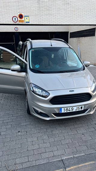 Ford Tourneo Courier 2017
