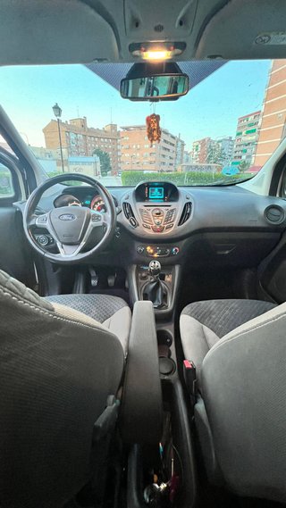 Ford Tourneo Courier 2017