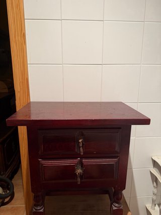 Mueble de madera con cajones negociable precio