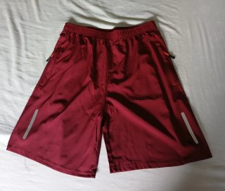 Pantalón corto deportivo negro