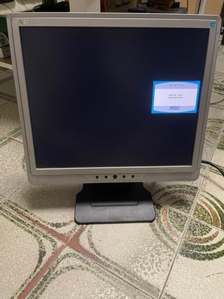 Monitor AOC 15 con altavoces integrados