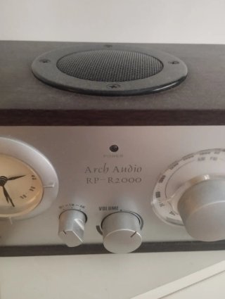 Radio Vintage Arch Audio RP-R2000