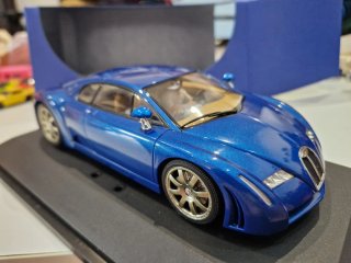 Slot 1/24 Bugatti EB 18.3 Chiron Azul autoart