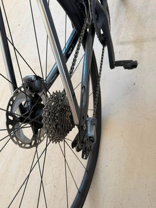 Bici de carretera Trek usada poquísimas veces