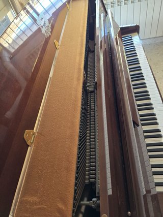 Piano Vertical Kawai