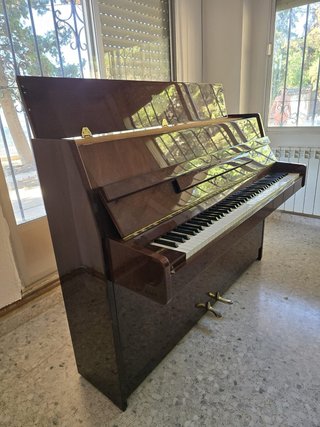 Piano Vertical Kawai