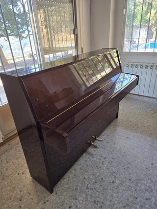 Piano Vertical Kawai