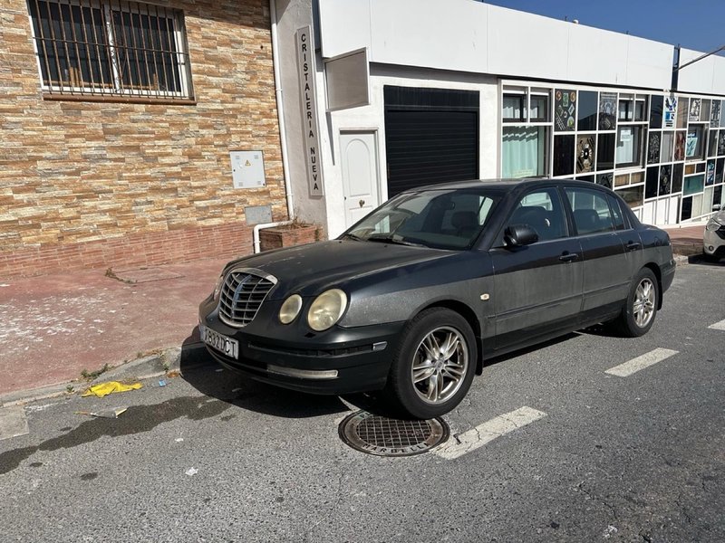 KIA Opirus - foto 1