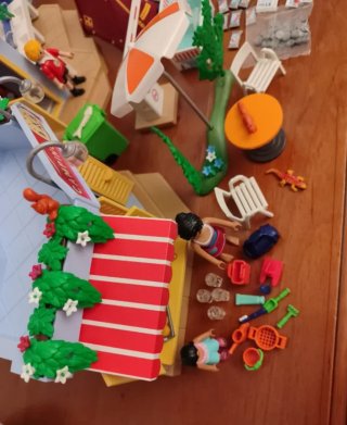 Playmobil Camping 70087 + Tienda camping 70089