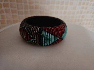 Pulsera abalorios roja y turquesa