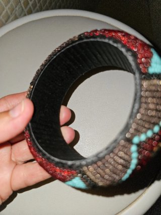 Pulsera abalorios roja y turquesa
